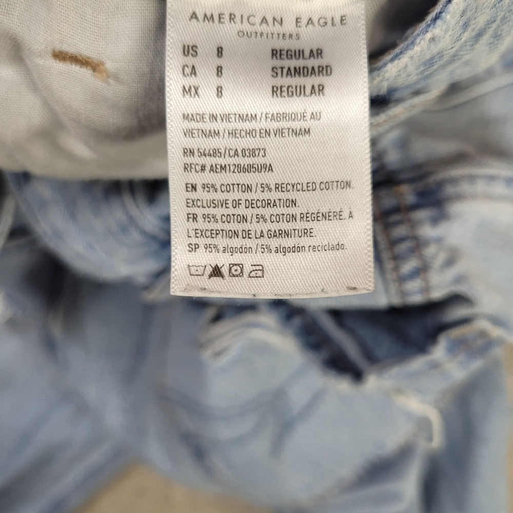 American Eagle Outfitters Jeans Size 8 Tomgirl Button Fly Distressed Light Wash - Picture 3 of 9